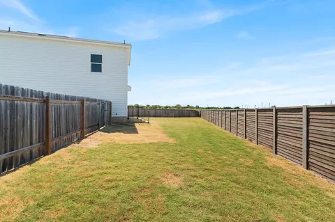 Exterior - 424 Marty Allen Loop, Jarrell, TX 76537 photo 7 of 8