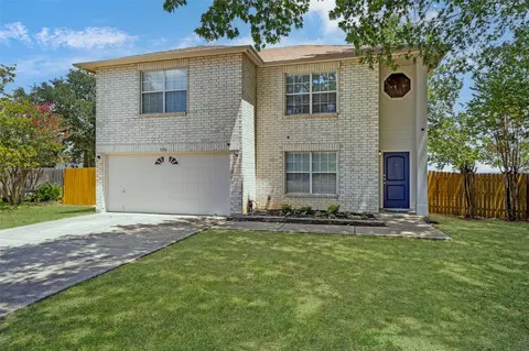 950 Whispering Hollow Dr, Kyle, TX 78640