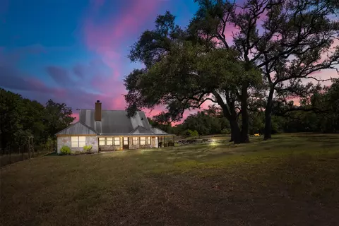 10621 Fm 150 W, Driftwood, TX 78619