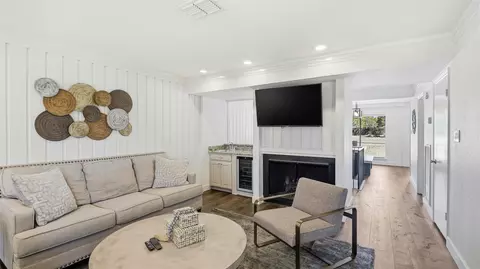 133 World Of Tennis Sq, Lakeway, TX 78738