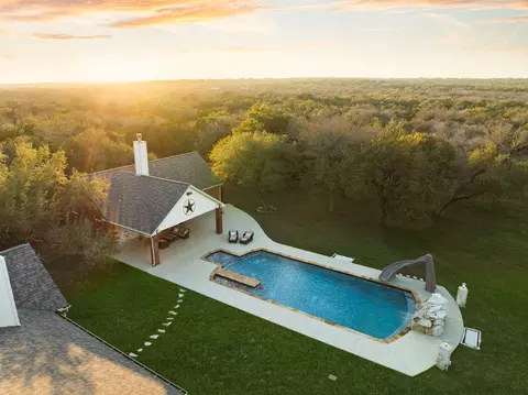 583 W Overlook Mountain Rd, Buda, TX 78610