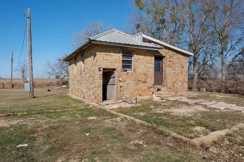 Undisclosed, Jarrell, TX 76537 photo 6