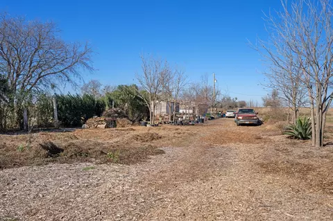 Undisclosed, Jarrell, TX 76537 photo 14