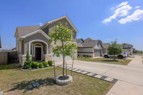 187 Buttonwood Dr, Buda, TX 78610 photo 3