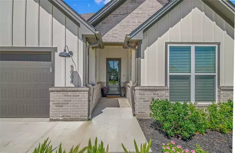 Exterior - 5004 Booth Falls Trl, Bryan, TX 77802 photo 3 of 5