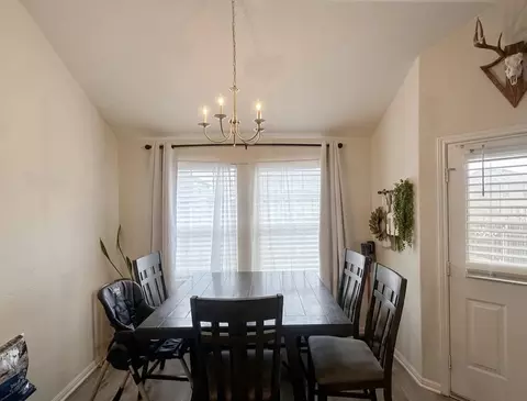 107 Jim Dandy Dr, Elgin, TX 78621 photo 6