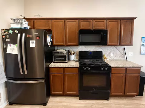 107 Jim Dandy Dr, Elgin, TX 78621 photo 5