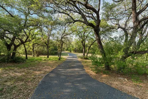 23426 Oscar Rd, Spicewood, TX 78669