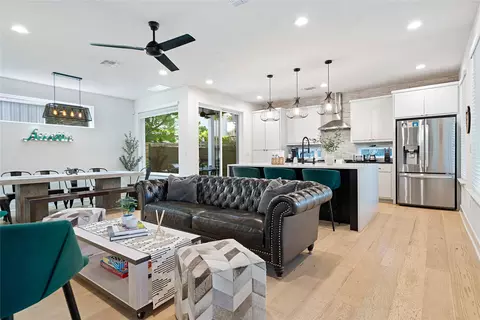 1306 Navasota St, Austin, TX 78702