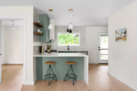 2105 Brunswick Dr, Austin, TX 78723