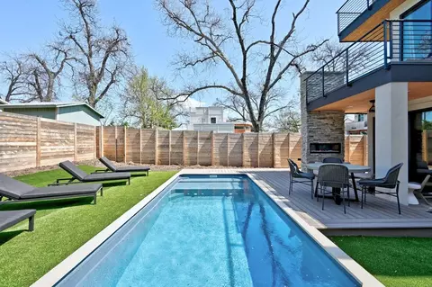 Exterior - 2510 E 4th St #2, Austin, TX 78702 photo 3 of 9