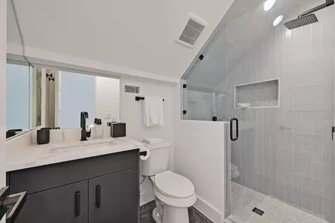Bath - 2510 E 4th St #2, Austin, TX 78702 photo 5 of 5