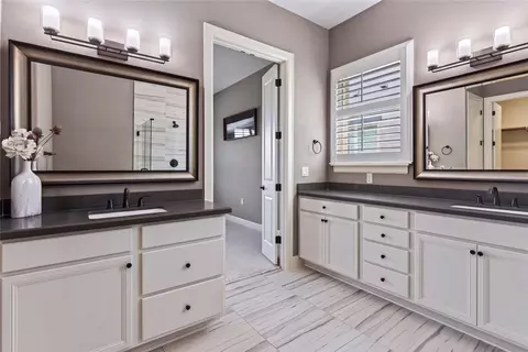 Bath - 2000 Mazarro Dr, Leander, TX 78641 photo 4 of 5