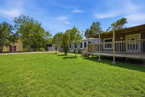 135 Side Saddle Dr, Cedar Creek, TX 78612