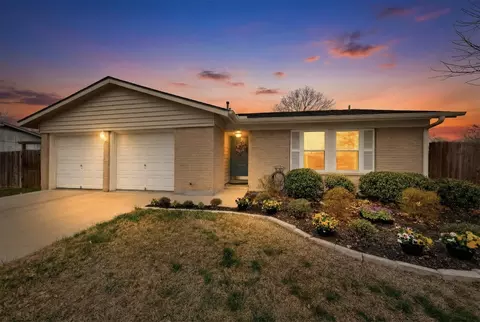 1306 Lawnmont Dr, Round Rock, TX 78664