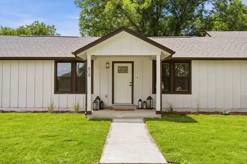 404 E Wolf St, Granger, TX 76530 photo 1