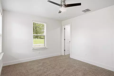 404 E Wolf St, Granger, TX 76530 photo 26