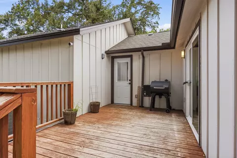 404 E Wolf St, Granger, TX 76530 photo 37