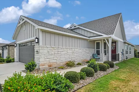 Exterior - 702 Kitty Hawk Rd, Georgetown, TX 78633 photo 2 of 6