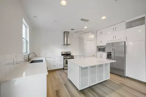 Kitchen - 280 Middle Crk, Buda, TX 78610 photo 2 of 3