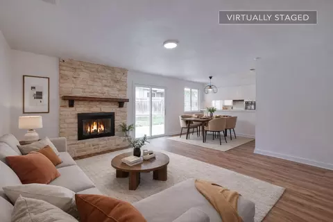10214 Oak Hollow Dr, Austin, TX 78758
