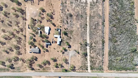 7051 County Rd, Moore, TX 78057 photo 22