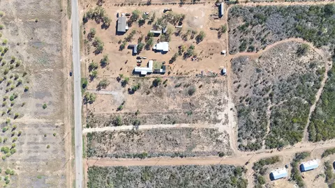 7051 County Rd, Moore, TX 78057 photo 21