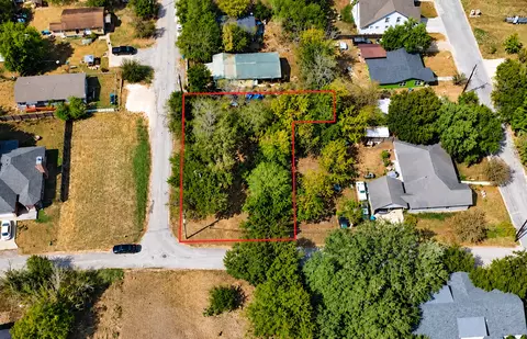 917 Proctor St, Lockhart, TX 78644 photo 11