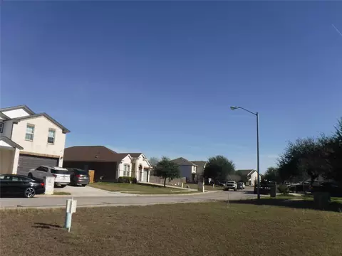 317 Gettysburg Loop, Elgin, TX 78621 photo 11