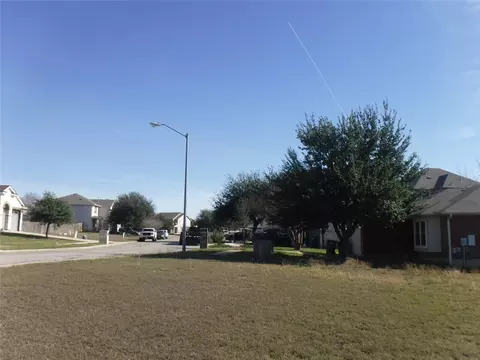 317 Gettysburg Loop, Elgin, TX 78621 photo 6