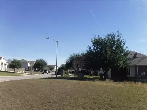317 Gettysburg Loop, Elgin, TX 78621 photo 6