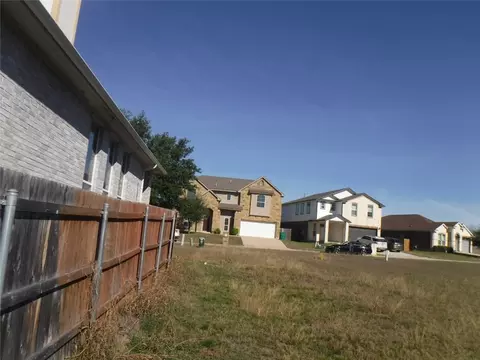 317 Gettysburg Loop, Elgin, TX 78621 photo 10