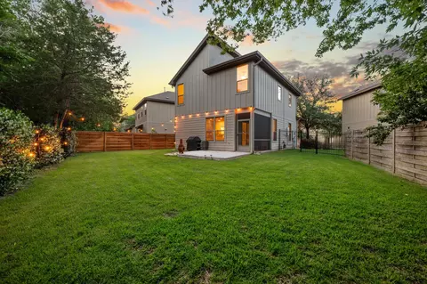 2101 Rivers Edge Way #19, Austin, TX 78741