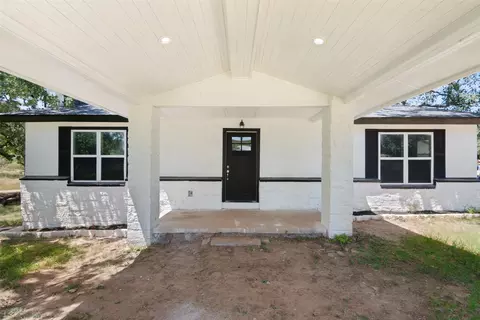 210 Highcrest Dr, Granite Shoals, TX 78654