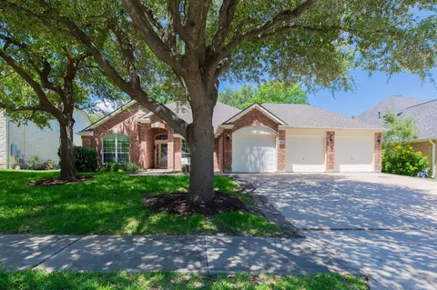 1870 Paradise Ridge Dr, Round Rock, TX 78665
