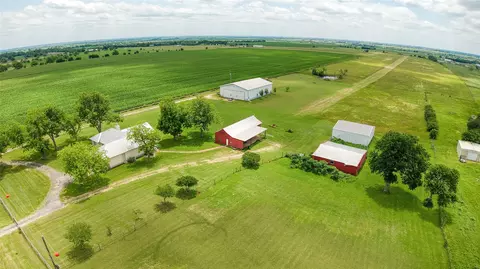 1005 E Buttercup Rd, Taylor, TX 76574