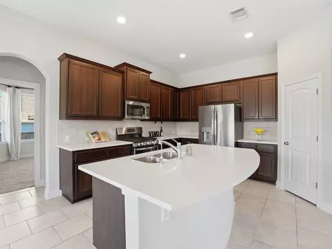 Kitchen - 2132 Ringstaff Rd, Leander, TX 78641 photo 4 of 5