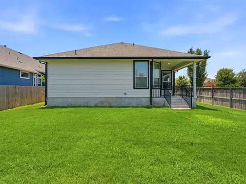 Exterior - 2132 Ringstaff Rd, Leander, TX 78641 photo 6 of 8
