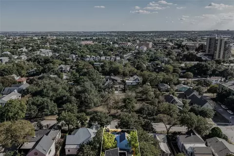 View/Area - 906 E 14th St #A, Austin, TX 78702 photo 2 of 2