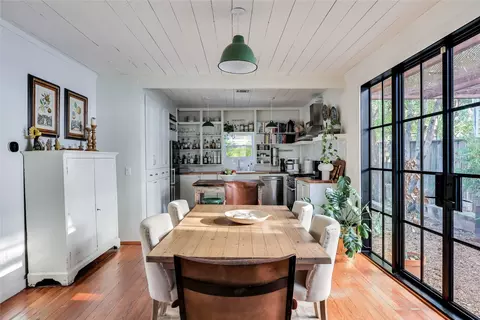 Dining - 906 E 14th St #A, Austin, TX 78702 photo 3 of 3