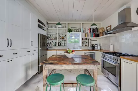 Kitchen - 906 E 14th St #A, Austin, TX 78702 photo 1 of 3