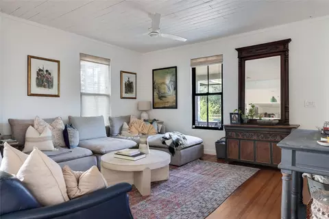 Living - 906 E 14th St #A, Austin, TX 78702 photo 5 of 5