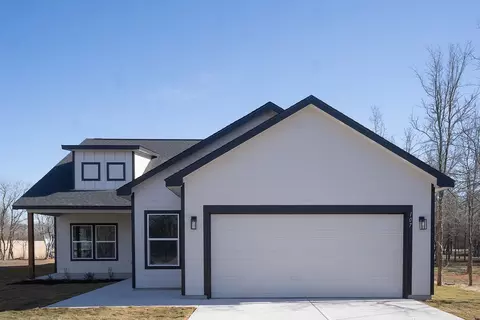 107 Keahi Ct, Bastrop, TX 78602