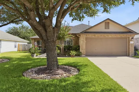 1215 Utopia Ln, Hutto, TX 78634