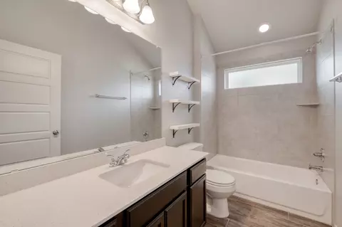 Bath - 264 Gaida Loop, Georgetown, TX 78628 photo 2 of 2