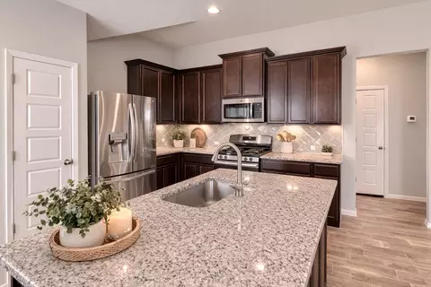 Kitchen - 264 Gaida Loop, Georgetown, TX 78628 photo 1 of 3