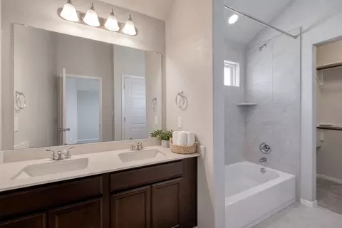 Bath - 264 Gaida Loop, Georgetown, TX 78628 photo 1 of 2