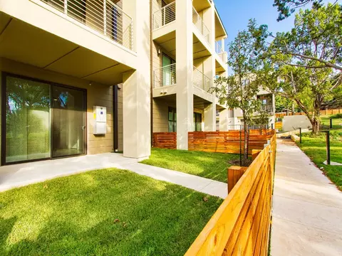 2804 Treble Ln #902, Austin, TX 78704