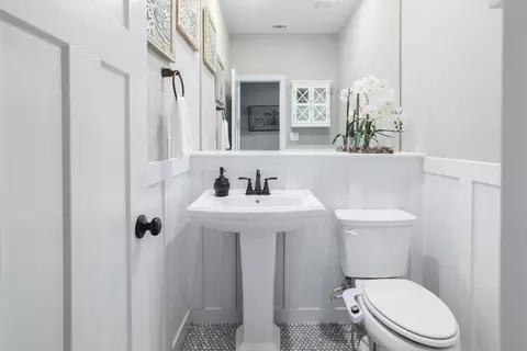 Bath - 309 Rancho Sienna Loop, Georgetown, TX 78628 photo 5 of 6