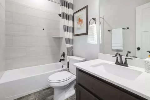 Bath - 309 Rancho Sienna Loop, Georgetown, TX 78628 photo 6 of 6